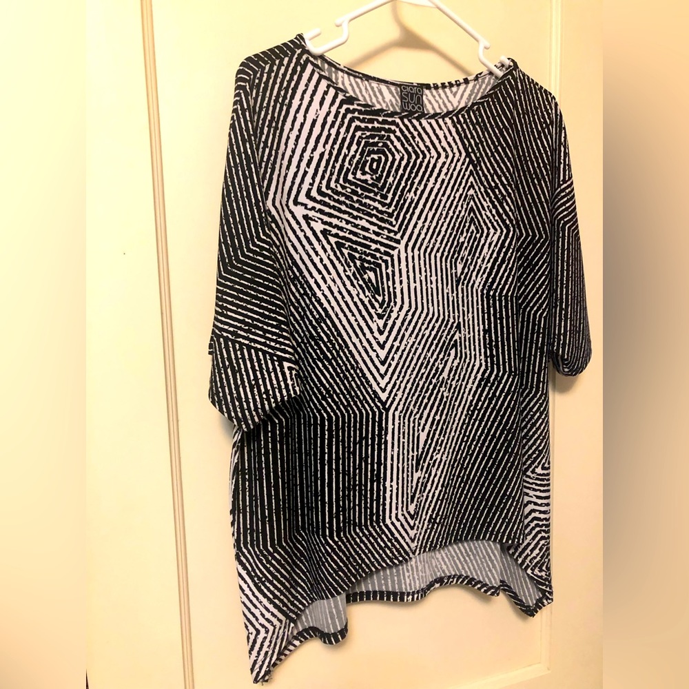 Clara Sunwoo Black & White Asymmetrical Poly/Rayon Drape Blouse